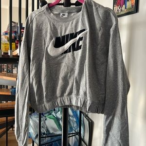 Nike crop top sweatshirt